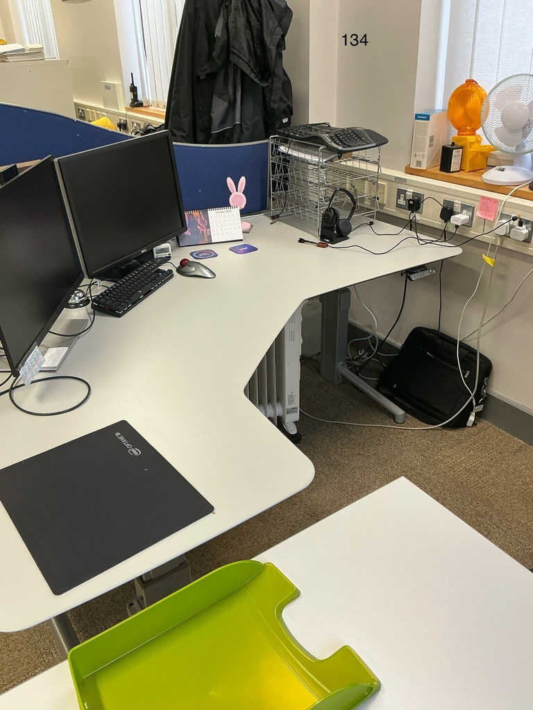 Electronic height adjustable corner desk