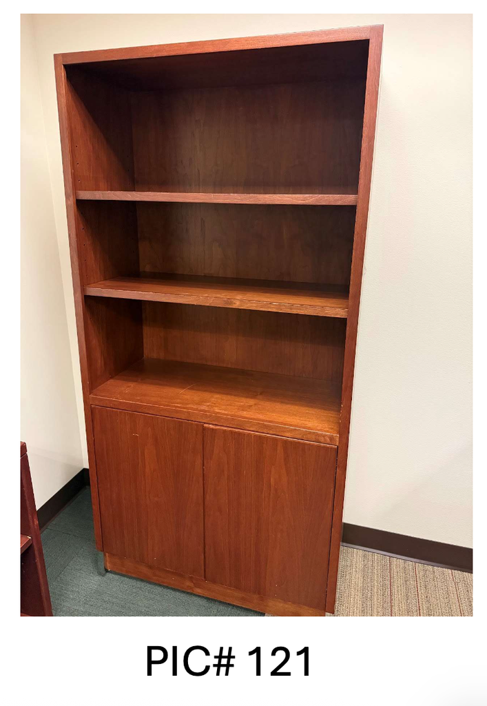 WOOD HUTCH - 3 SHELVES + 2 DOORS