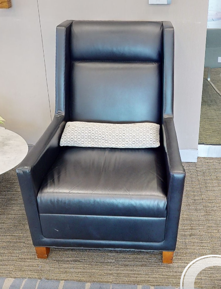 Tall-back black lounge chair