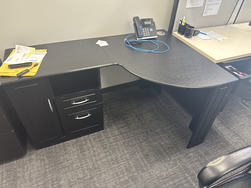 corner office desk