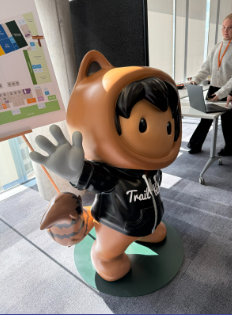 Astro and Eistein Statues 