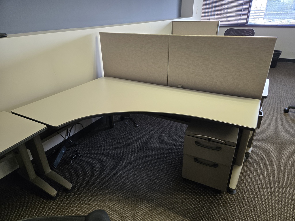 Desk Right Return
