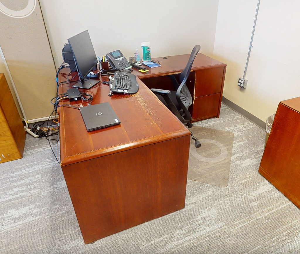 L Shape Desk 1