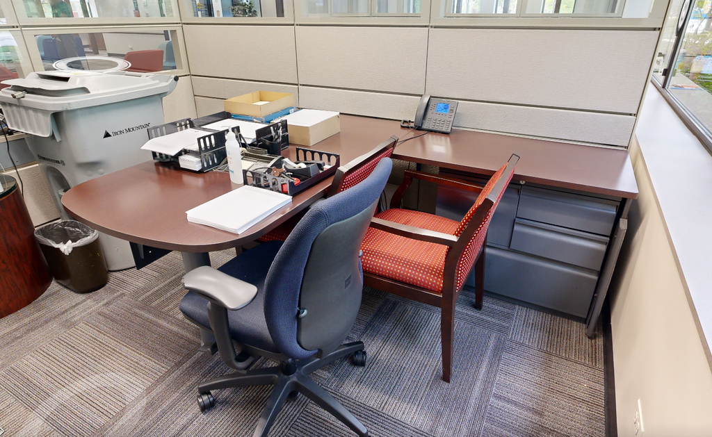 L Shape Desk 1