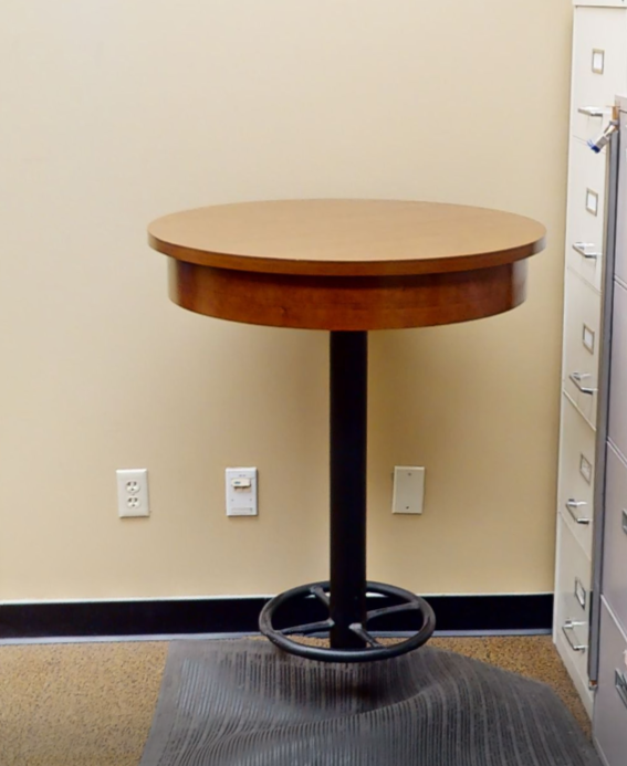 Standing lab table