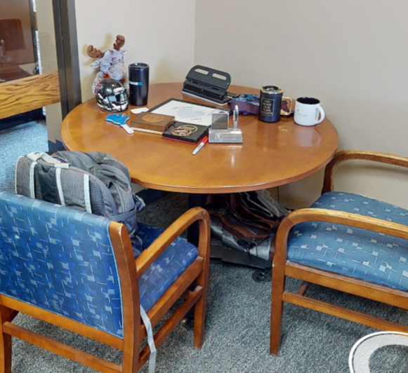 Round meeting table