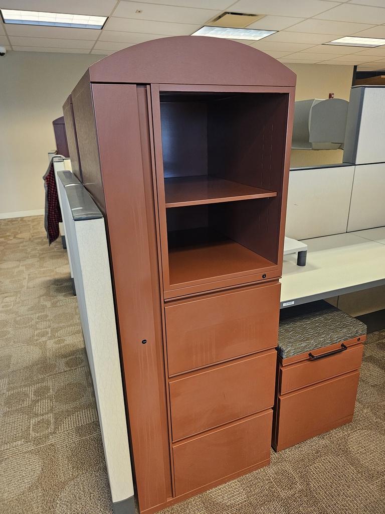 24x24x66 Tower-In Workstation