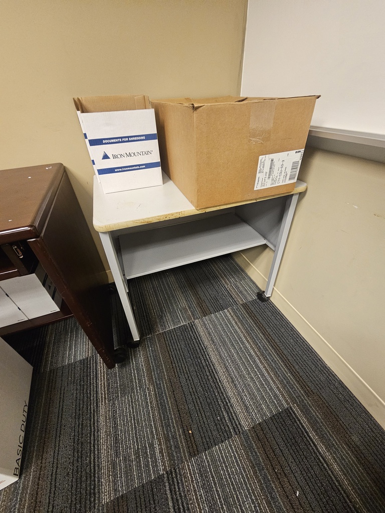 30x21x27 Printer stand