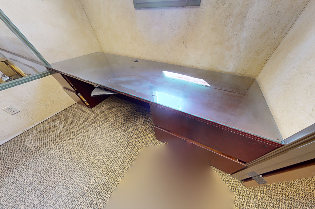 Desk w Glass Top 2