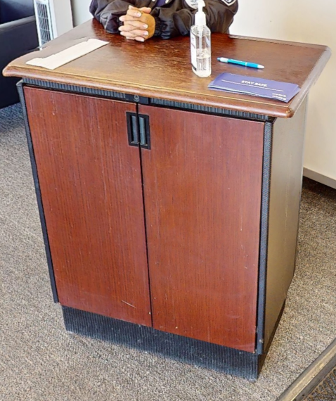 Large 2 door cabinet