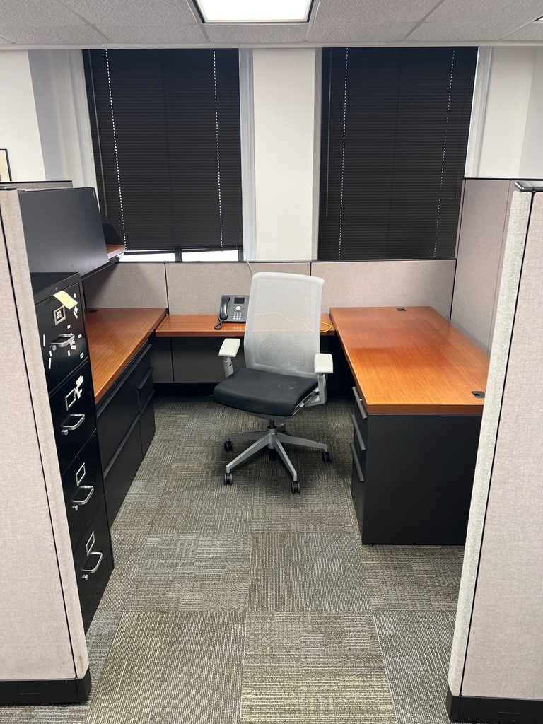 10 x 10 workstations 