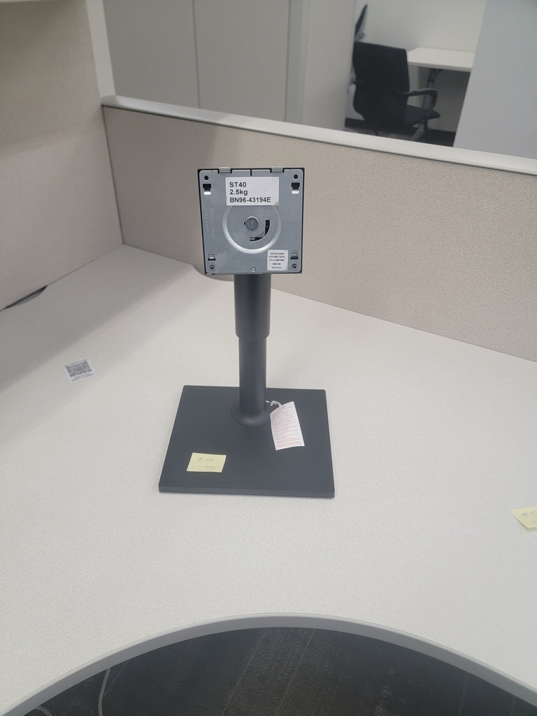 Single  monitor arm
