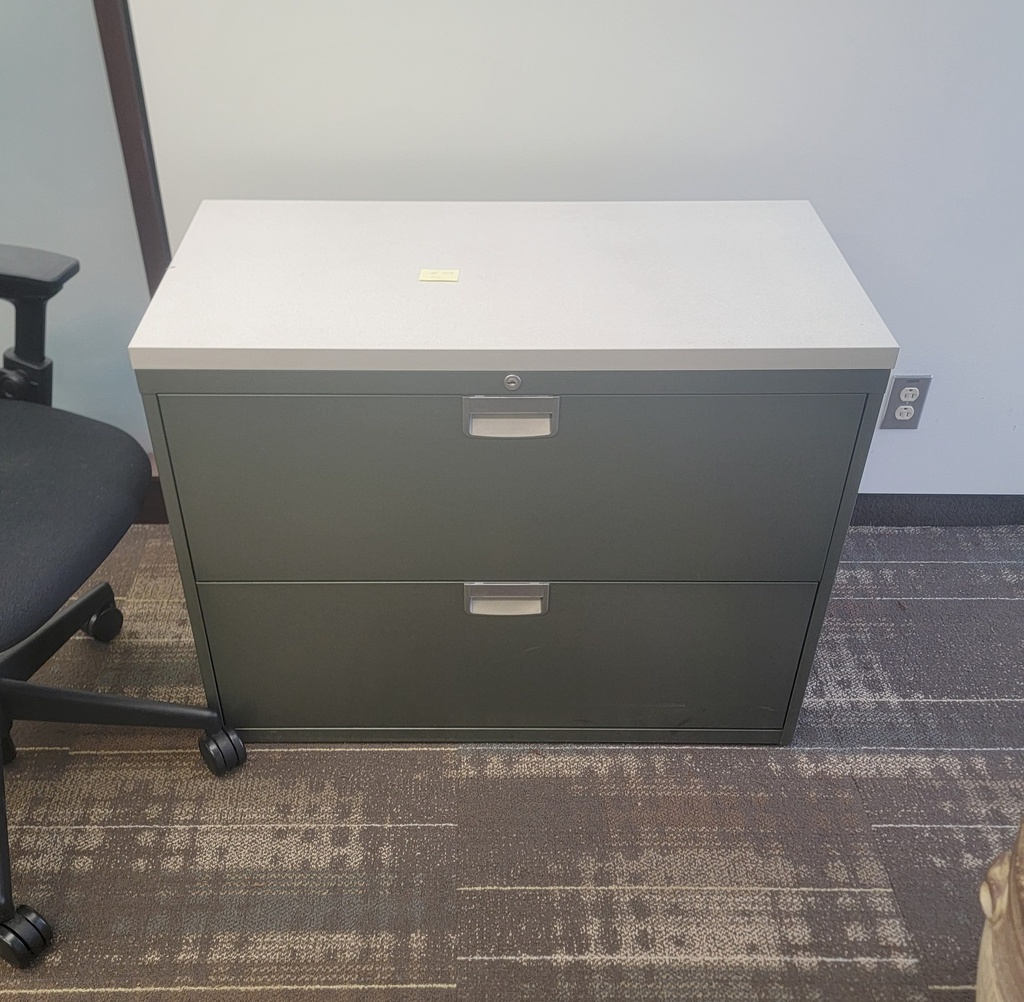 3 drawers cabinet -green