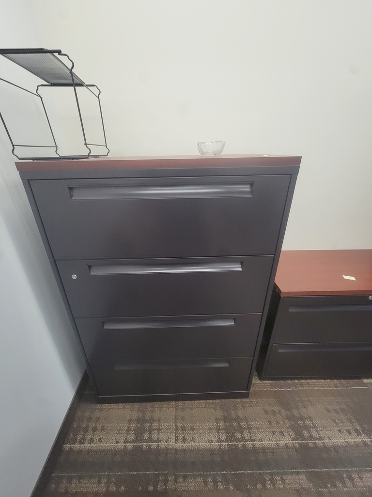 4 drawers cabinet 