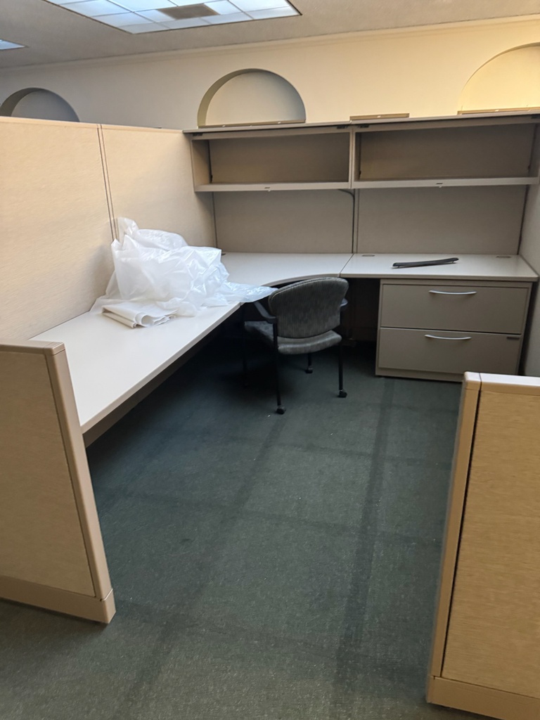 150"x124"x67" Cubicles