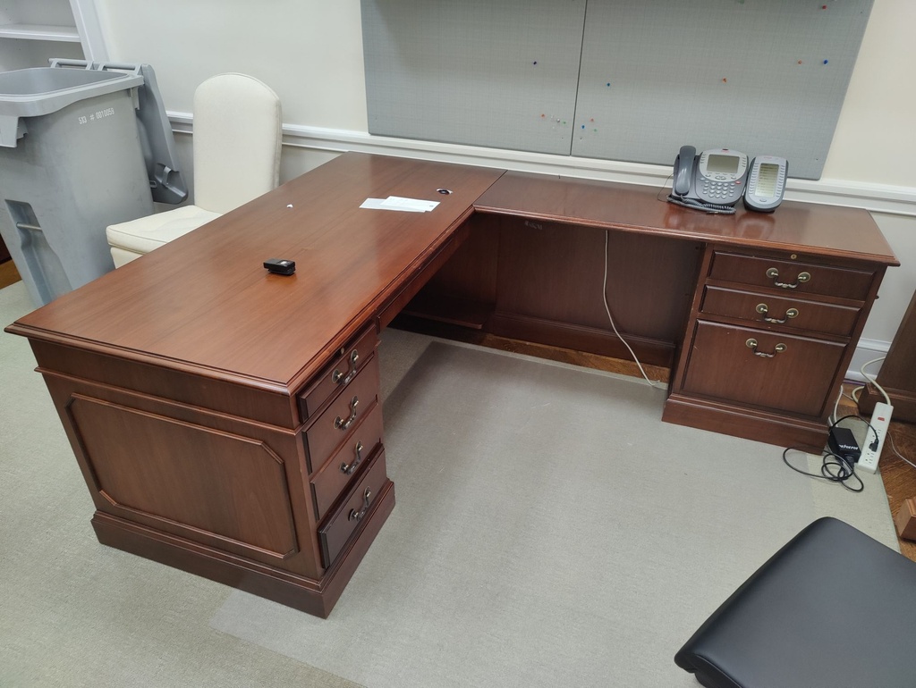 Desk - 66x80
