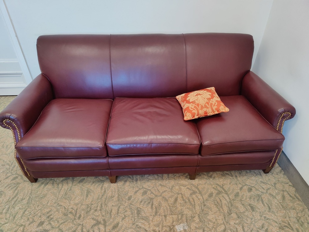 Couch Red - 72x36x33