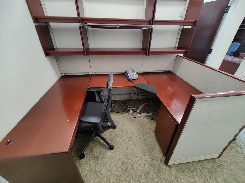 Desk U (In Cube) - 66x96