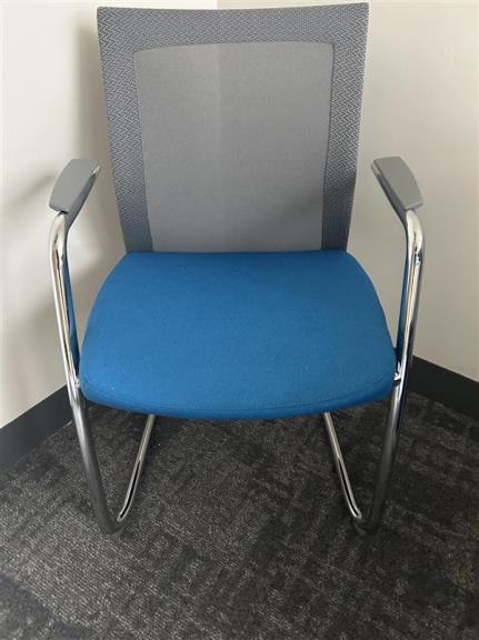 Portrait side chair 