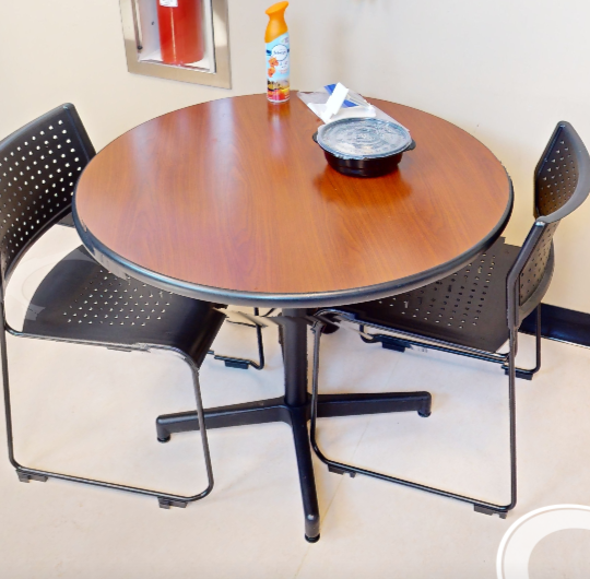 Round meeting table