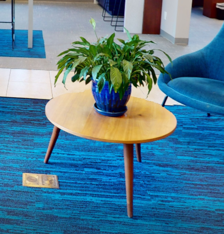 Round coffee table