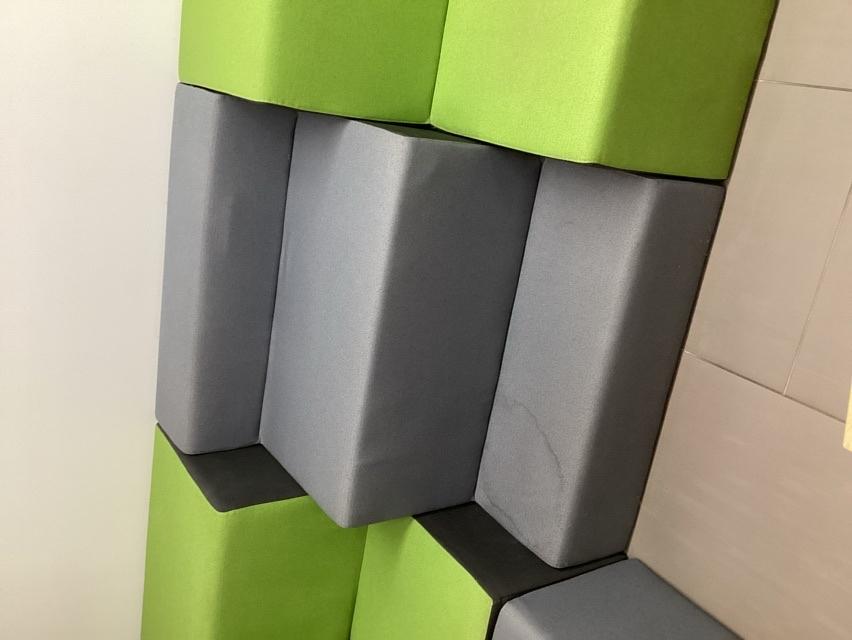 Lounge (will need cleaned)