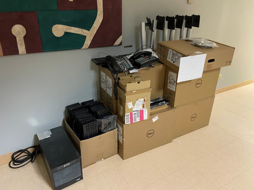 desk phone/Dell computers in box