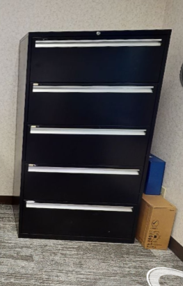 Filing cabinet - 5 drawer