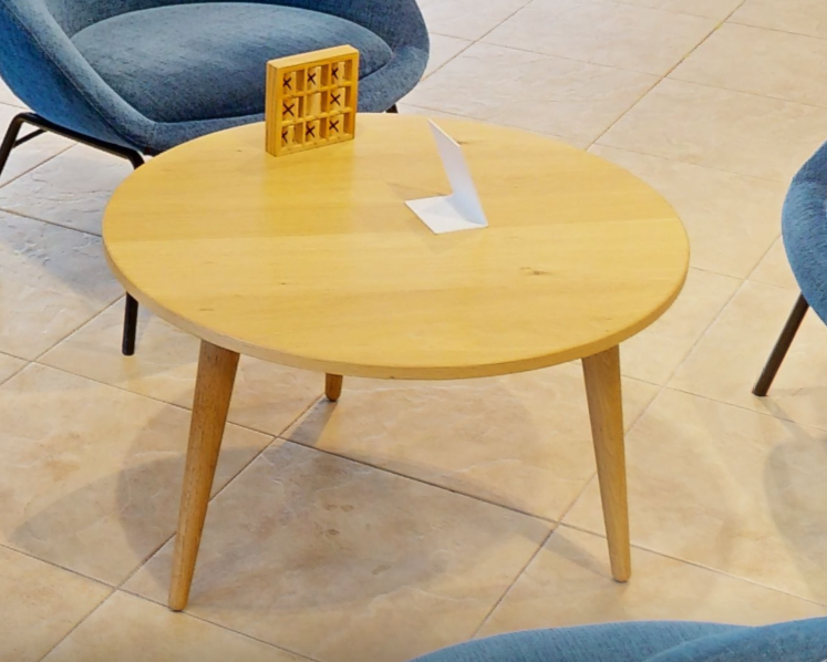 Round coffee table