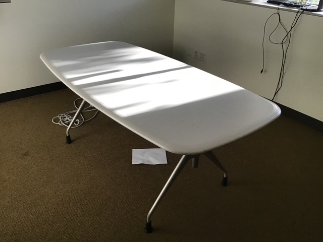 L72" W36" H29" Conf table White