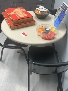 Round Table 