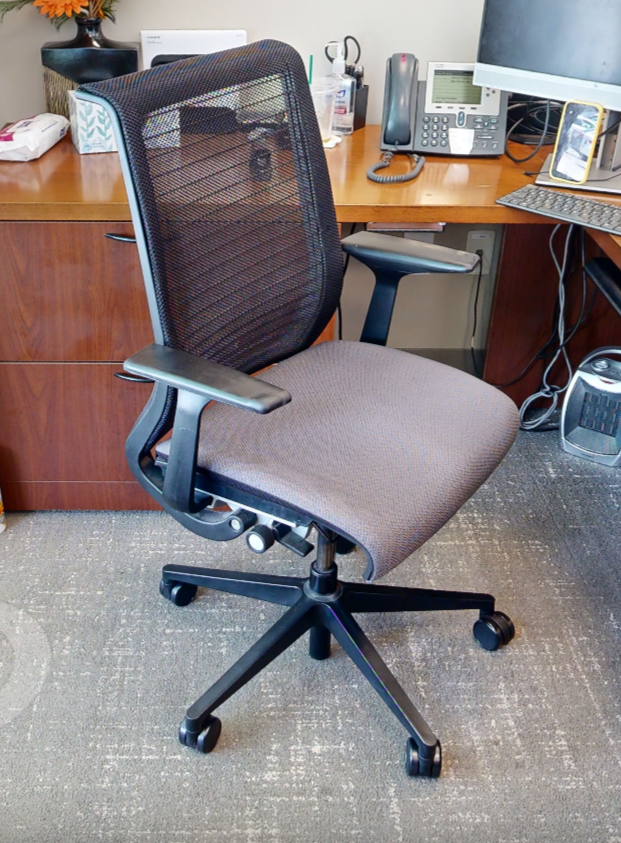 Task chair