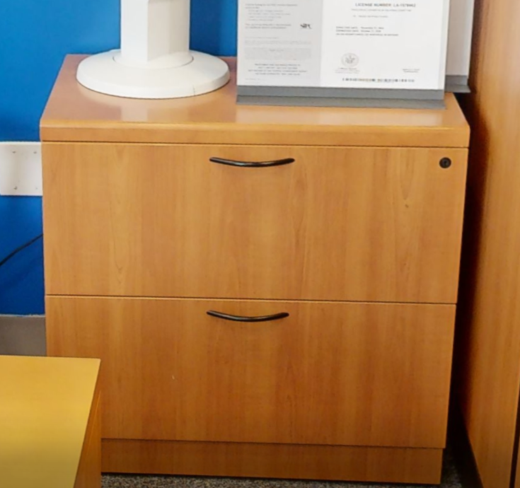 2D lateral credenza