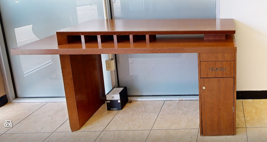 Cheque desk