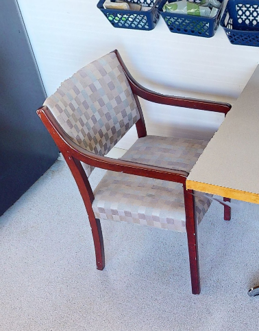 Guest chair