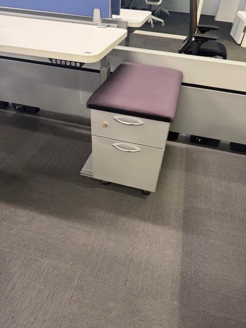 STEELCASE PURPLE MOBILE PED