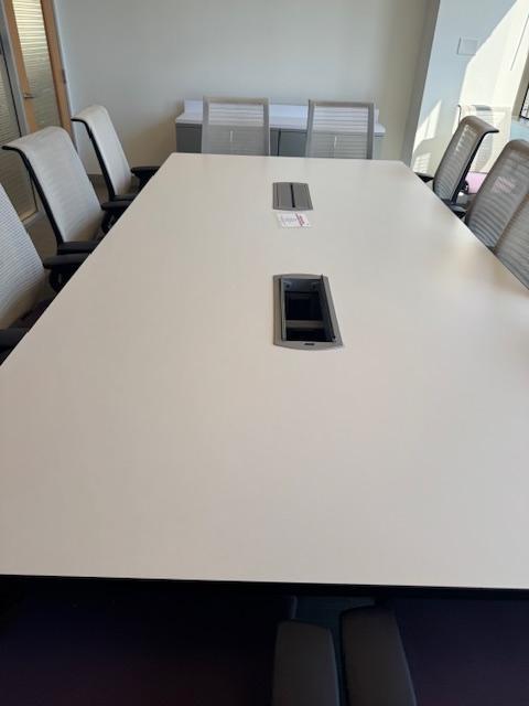 10'x5' CONFERENCE TABLE