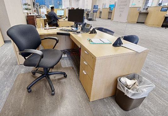 Desk - L-Shaped 