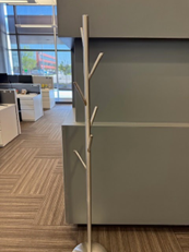 COAT ROD