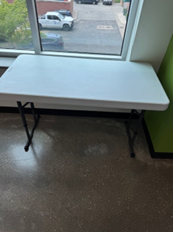 4' FOLDING TABLE