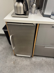 ICE MAKER