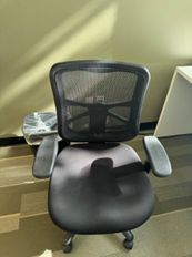 BLACK MESH CHAIR