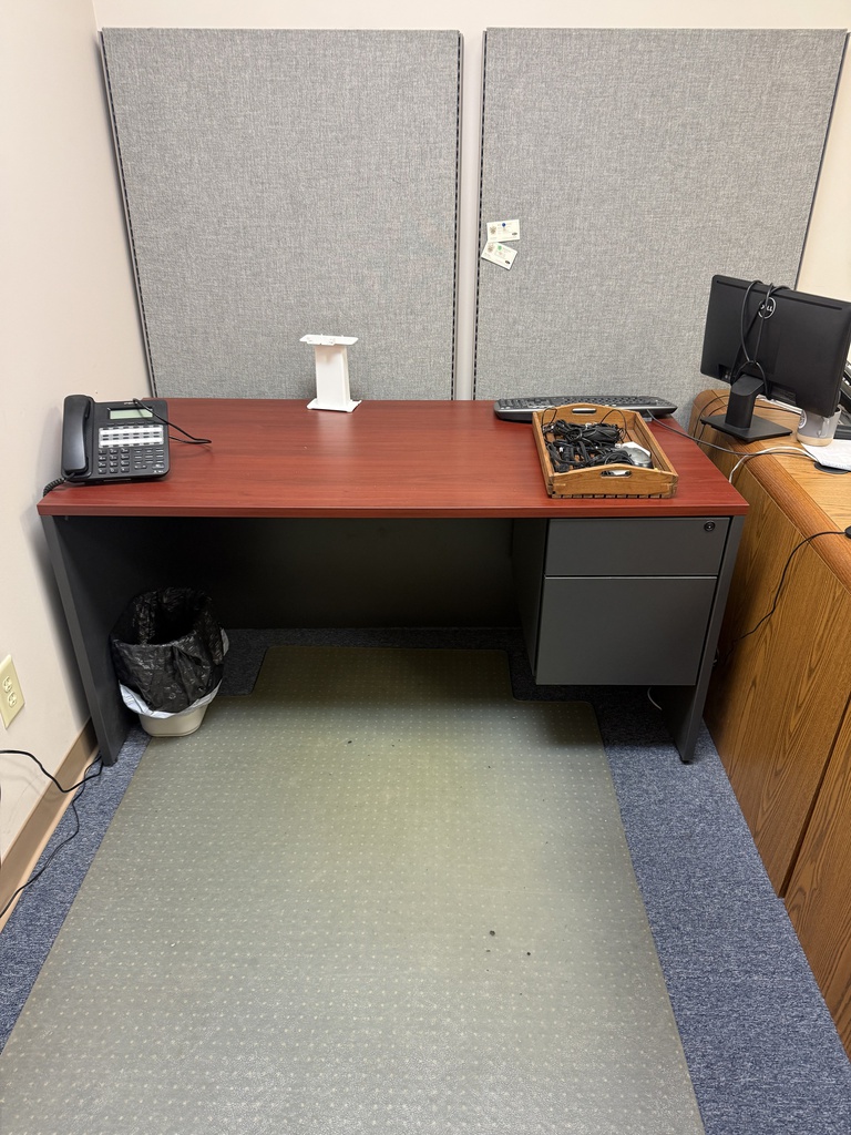 Straight Desk with Floating Pedestal 