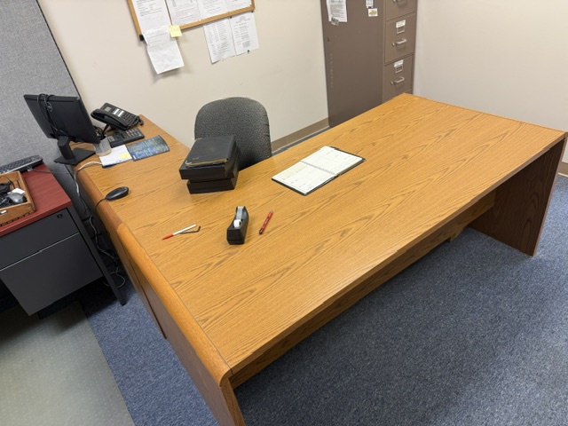 L Shaped Fixed Desk 