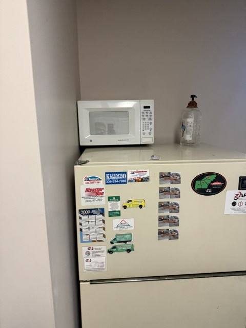 Microwave (Very old)
