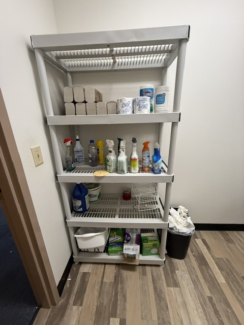4 High Plastic Shelving 