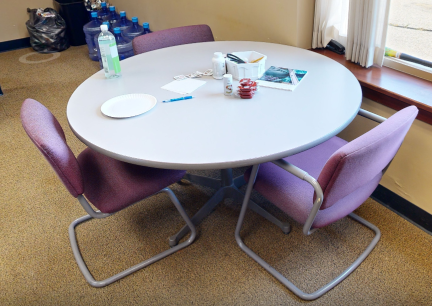 Cafe chair