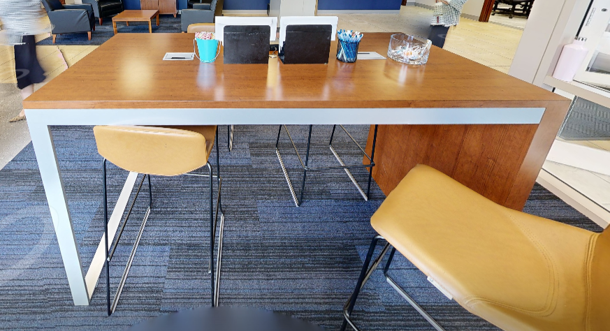 Standing table