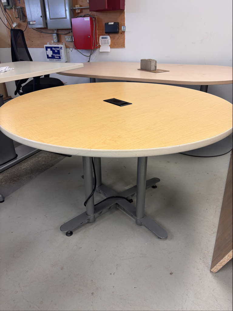 Round Table