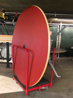 Red round table (66")